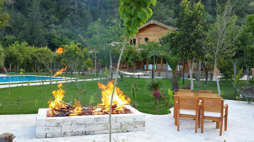 Sedir Palas Hotel Чирали Екстериор снимка