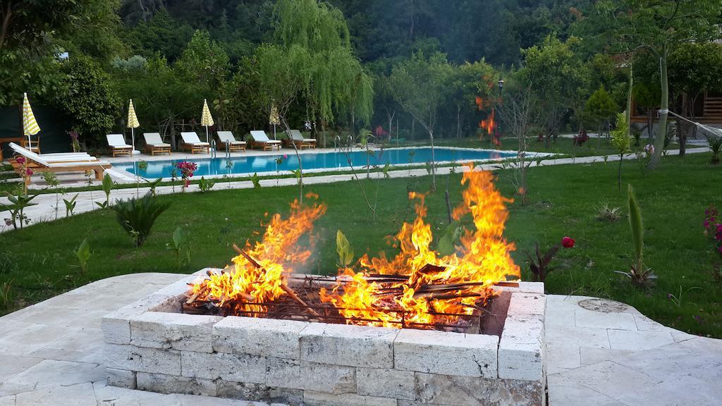Sedir Palas Hotel Чирали Екстериор снимка